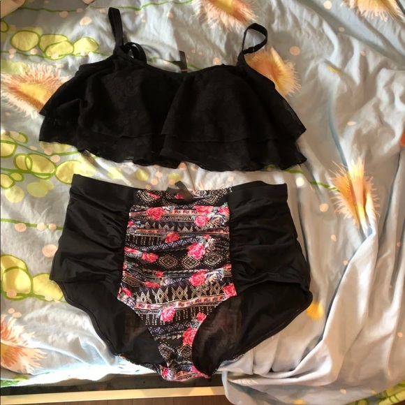 (SOLD) Torrid Bikini Top and Bottoms - Picture 1 of 5